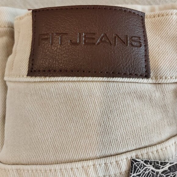 Fitjeans - Straight Leg - Sand - Size M - Picture 6 of 8